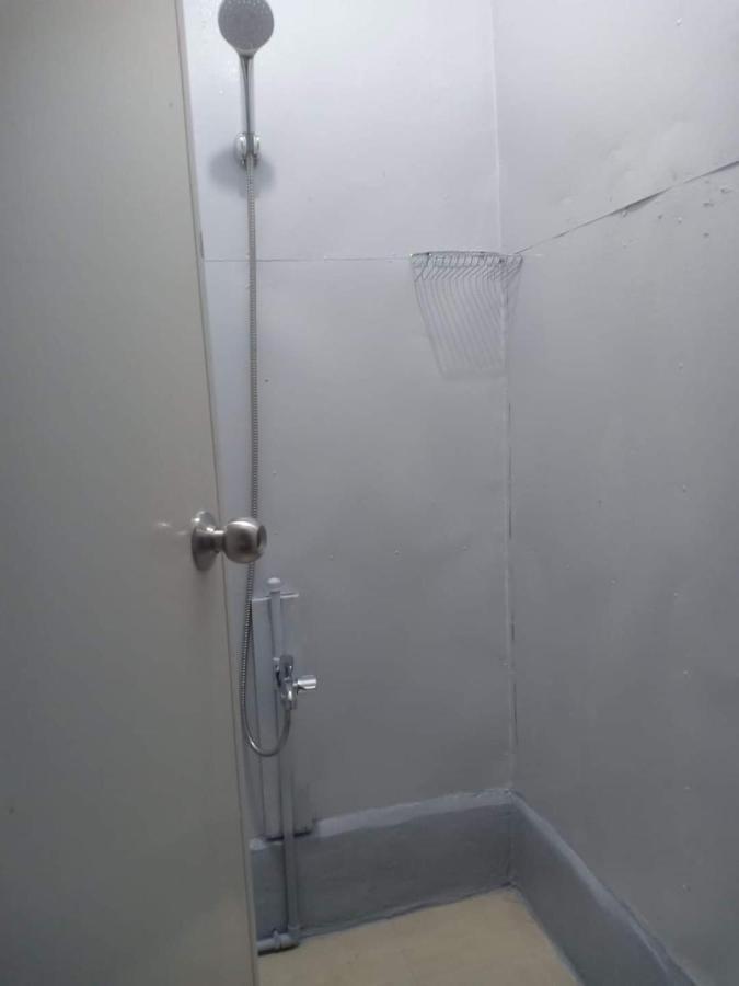 Lojed Sean Bed And Space Pasay Exterior foto