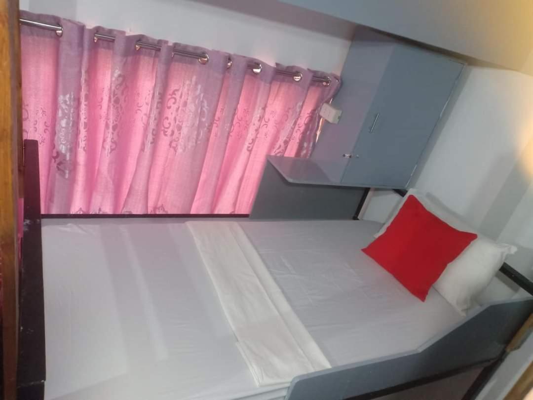 Lojed Sean Bed And Space Pasay Exterior foto